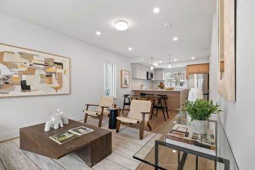 unit-1-34 Poplar Avenue, Etobicoke, ON, M9B3R4 | Card Image