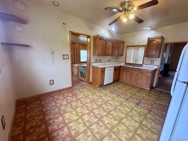 1 1 St St, House other with 3 bedrooms, 1 bathrooms and null parking in Yale MI | Image 15