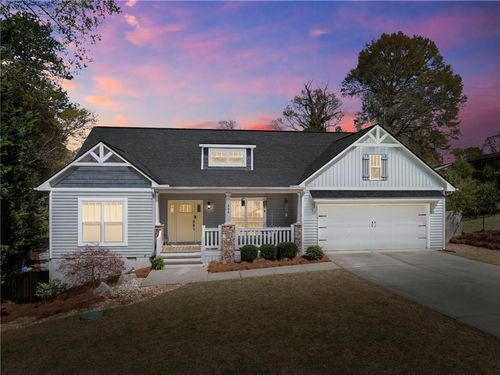 464 Holly Pl, Gainesville, GA, 30501-2122 | Card Image