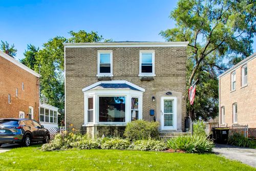 2923 W 97th St, Evergreen Park, IL, 60805-2611 | Card Image