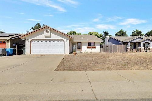 319 River Oaks Drive, Yuba City, CA, 95991 | Card Image