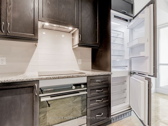 501 - 9085 Jane St, Condo with 2 bedrooms, 2 bathrooms and null parking in Concord ON | Image 12