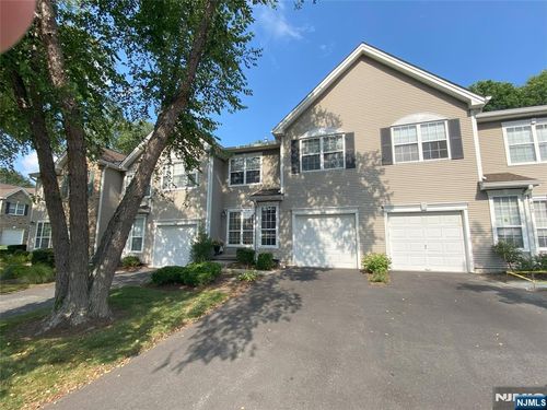 413 Green Mountain Rd, Mahwah, NJ, 07430-2731 | Card Image