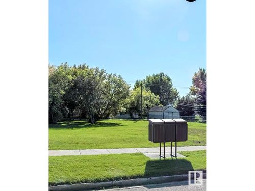 4901 48 Ave, Vegreville, AB, T9C1K7 | Card Image