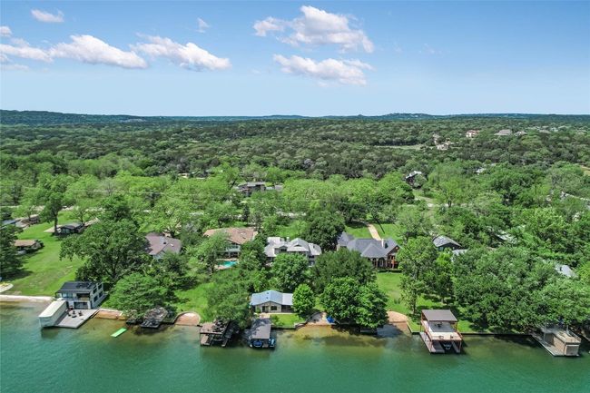 2305 Manana St, House other with 4 bedrooms, 4 bathrooms and 6 parking in Austin TX | Image 38