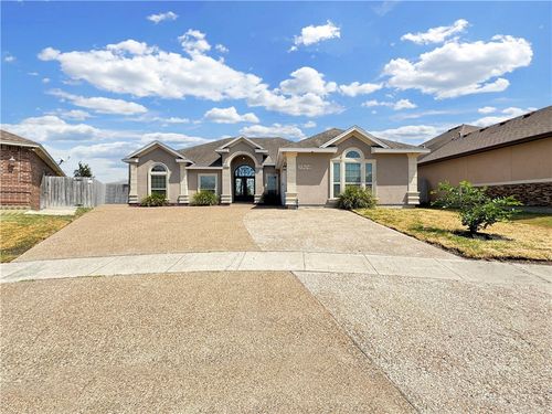 3506 Greenwich Dr, Corpus Christi, TX, 78414-3581 | Card Image