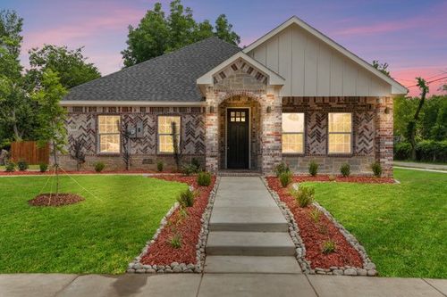 315 E Alamo St, Terrell, TX, 75160-2201 | Card Image