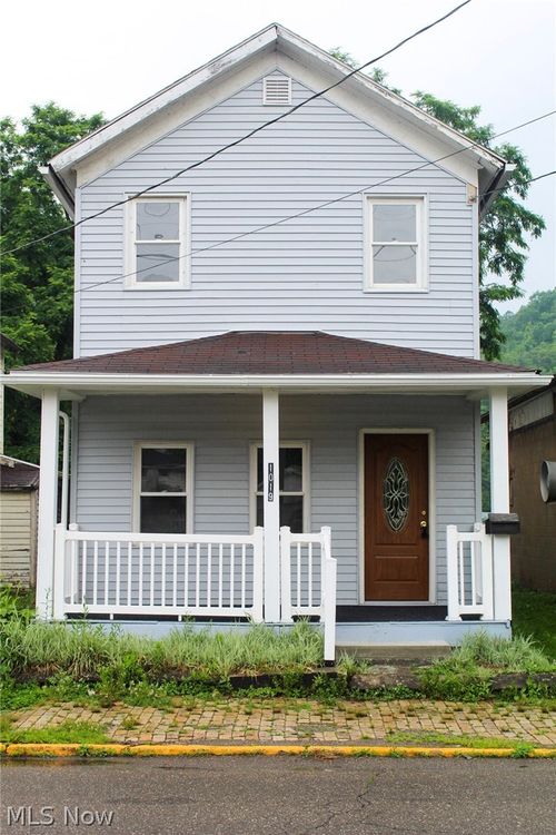 1019 Commerce St, Wellsville, OH, 43968-1355 | Card Image