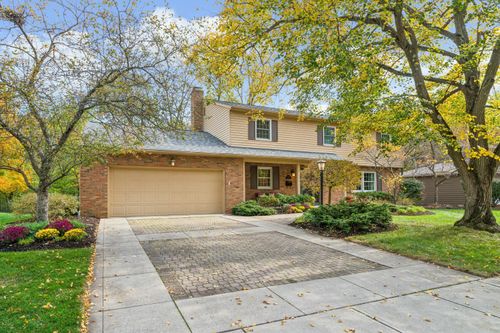 4052 Fenwick Road, Upper Arlington, OH, 43220 | Card Image