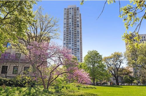 9j-2020 N Lincoln Park West Avenue, Chicago, IL, 60614 | Card Image