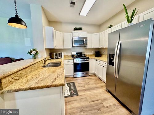 unit-101-11501 Cardoness Ln, FAIRFAX, VA, 22030-8589 | Card Image