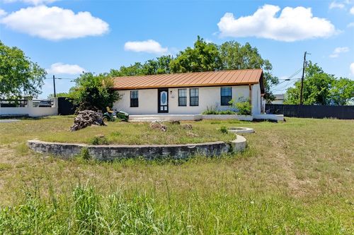 300 Avenue T, Marble Falls, TX, 78654-4828 | Card Image