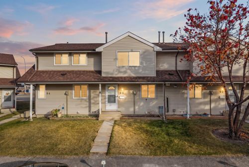 93-1555 Falconridge Dr Ne, Calgary, AB, T3J1L8 | Card Image