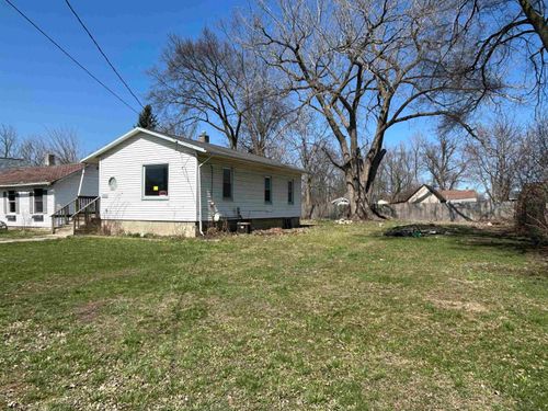 2291 Kenneth St, Burton, MI, 48529-1349 | Card Image