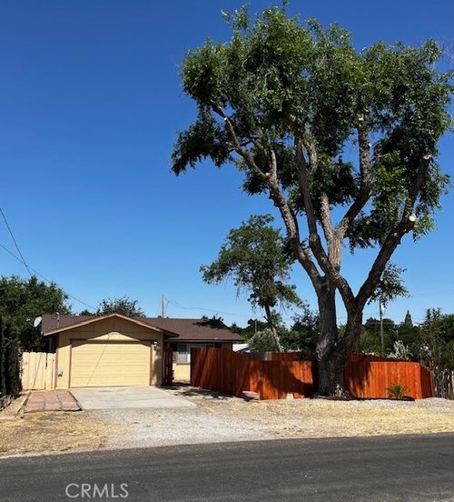 235 S 2nd St, Shandon, CA, 93461 | Card Image