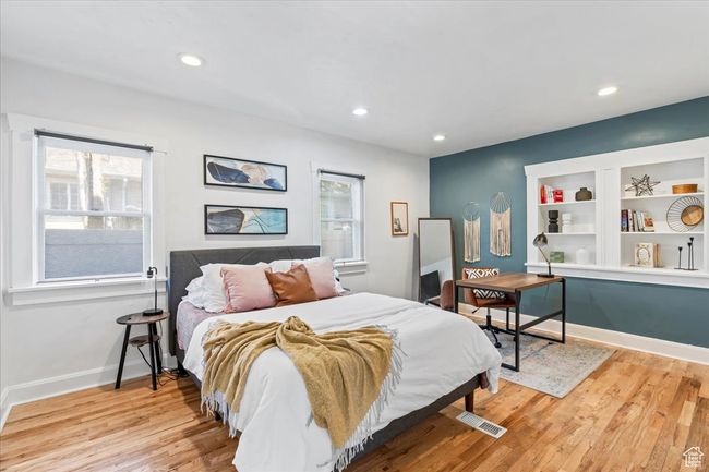 1870 E 3900 S, House other with 4 bedrooms, 3 bathrooms and 2 parking in Holladay UT | Image 16
