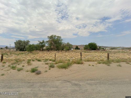 7695 Winchester Rd, Silver Springs, NV, 89429-9461 | Card Image