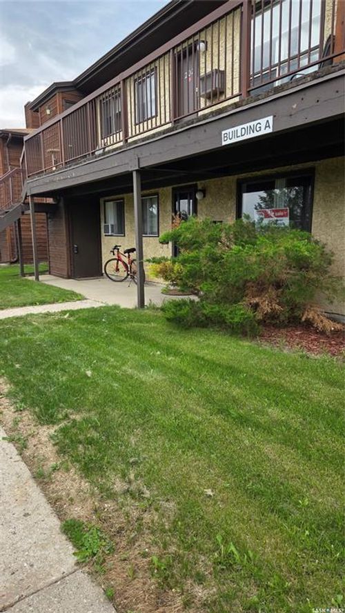 102-a-1350 Gordon Rd, Moose Jaw, SK, S6H7R9 | Card Image