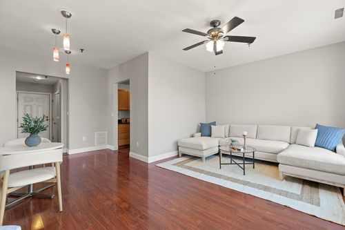 apt-3c-80 Wingate St, Haverhill, MA, 01832-5572 | Card Image
