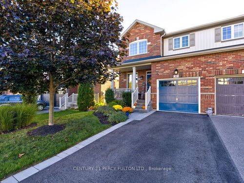 61 Bousfield Rise, Waterdown, ON, L8B0T3 | Card Image