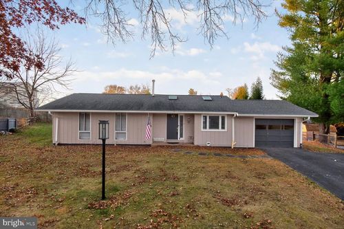 10 Heritage Hills Ct, BROOKEVILLE, MD, 20833-2708 | Card Image