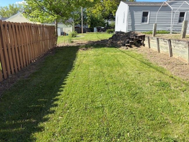 537 W 9 Th St N, Home with 2 bedrooms, 1 bathrooms and null parking in Newton IA | Image 22