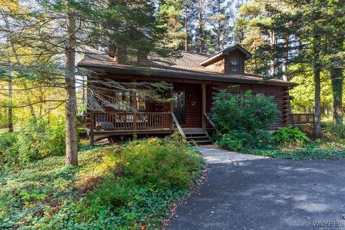 10723 Holland Glenwood Rd, Holland, NY, 14080-9697 | Card Image