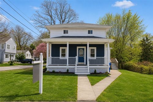 94 Kay St, Cumberland, RI, 02864-2312 | Card Image