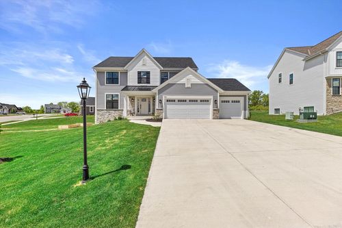 3741 Howell Oaks Drive, Waukesha, WI, 53188 | Card Image