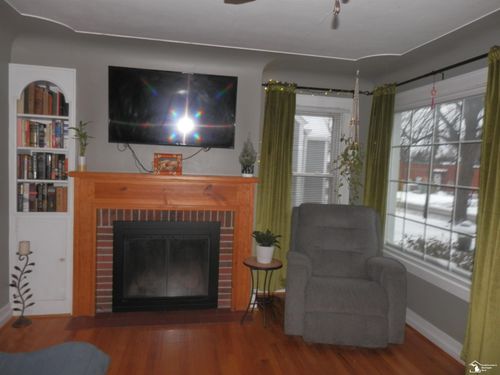 26 E Grove St, Monroe, MI, 48162-2916 | Card Image