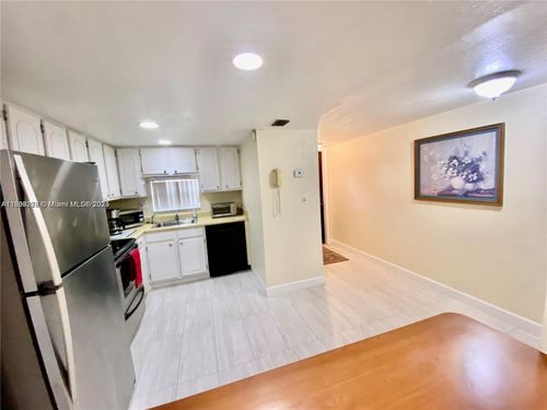 apt-104-671 S Hollybrook Dr, Pembroke Pines, FL, 33025-4004 | Card Image