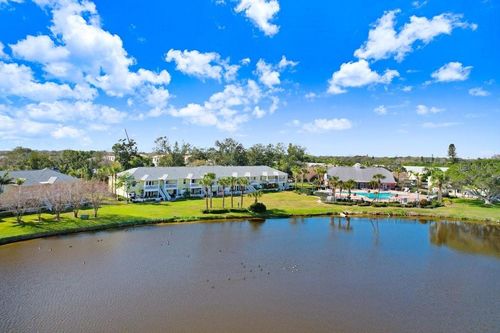 apt-d-113 Seahorse Dr Se, ST PETERSBURG, FL, 33705-6427 | Card Image