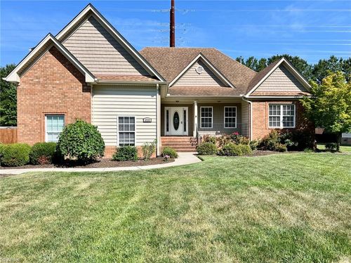 1732 Mount Airy Ct, Virginia Beach, VA, 23456-3912 | Card Image