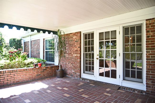 Lanai w/ French Doors | Image 6