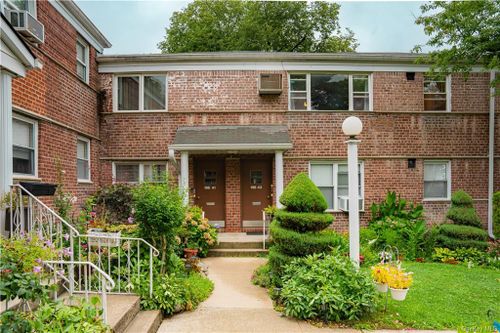 2c-19643 Dunton Avenue, Holliswood, NY, 11423 | Card Image