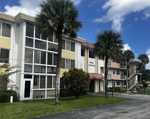 apt-119-5985 Del Lago Cir, Sunrise, FL, 33313-6309 | Card Image