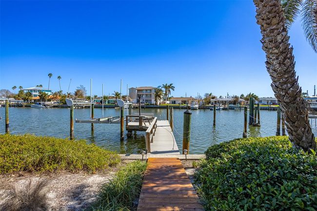 513 S Bayshore Dr, House other with 2 bedrooms, 2 bathrooms and null parking in MADEIRA BEACH FL | Image 8