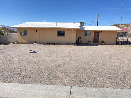 2425 Rio Dr, Bullhead City, AZ, 86429-5309 | Card Image