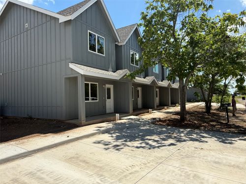 105 W North St, Itasca, TX, 76055-2132 | Card Image