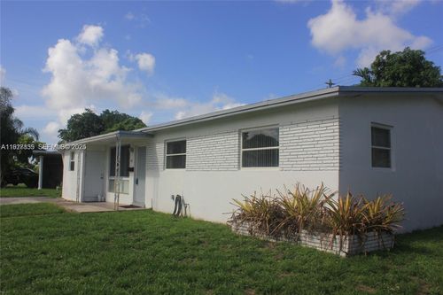 0-301 N 70th Ave, Hollywood, FL, 33024-7451 | Card Image