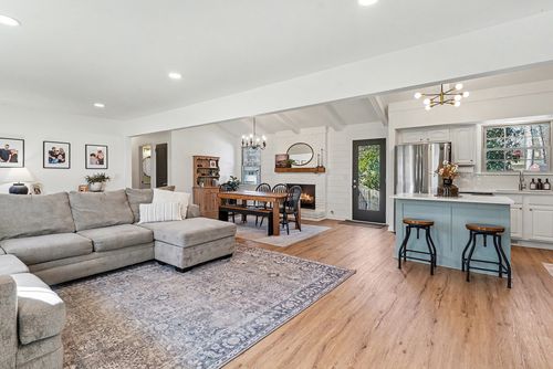 1022 Belmont Dr, Dickson, TN, 37055-6103 | Card Image