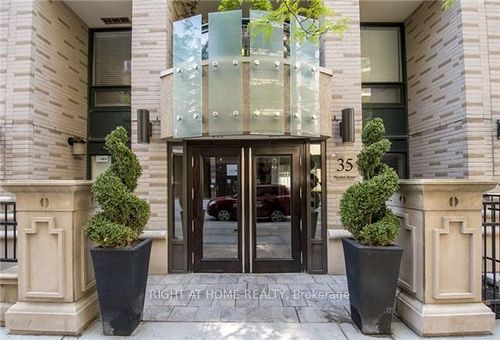 1606-35 Hayden St, Toronto, ON, M4Y3C3 | Card Image