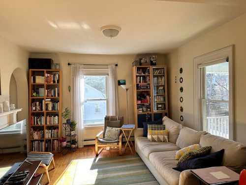 apt-2-84 Walker St, Newton, MA, 02460-1581 | Card Image