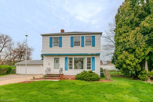 30545 Willow Ln, Willowick, OH, 44095-3734 | Card Image