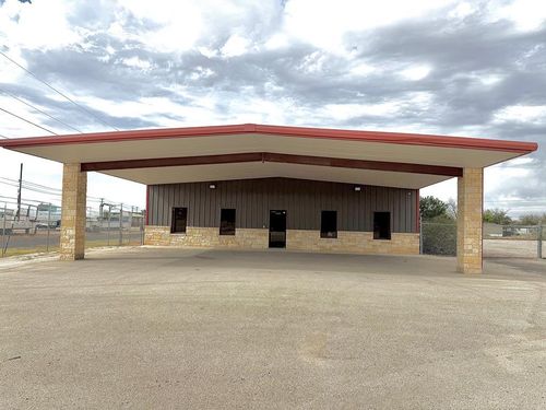 2408 S County Road 1245, Midland, TX, 79706-2926 | Card Image