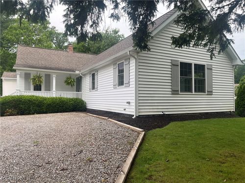 548 Forestview Rd, Bay Village, OH, 44140-2758 | Card Image