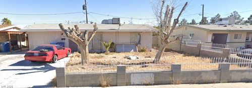 910 Magnolia Avenue, Las Vegas, NV, 89108 | Card Image