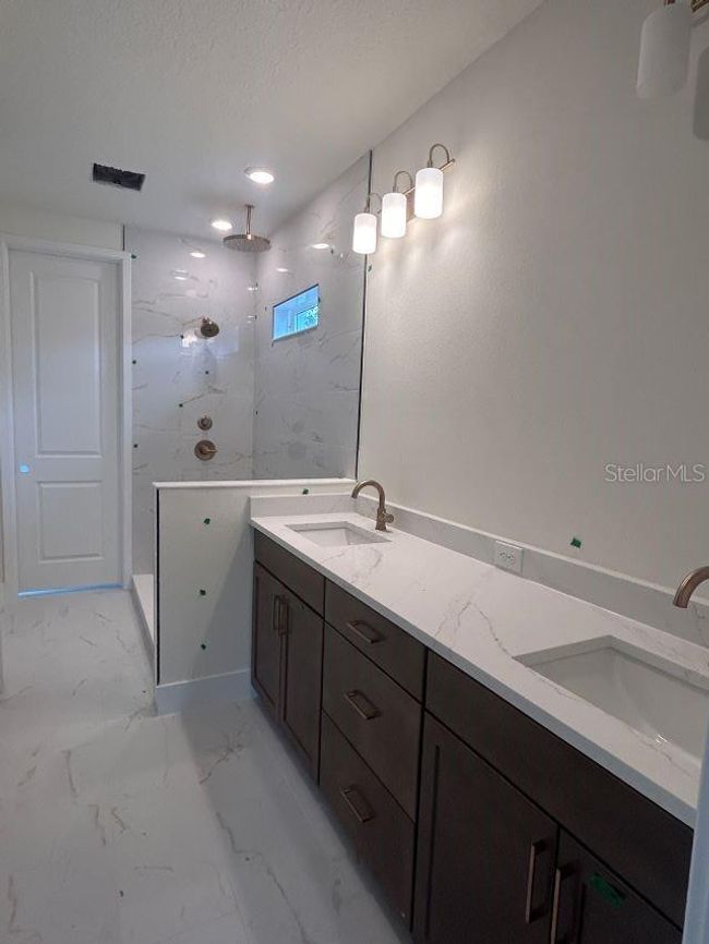 Owner's Bath **Under Construction | Image 9