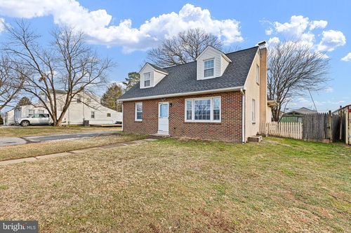 15 Irwin Ave, NEW CASTLE, DE, 19720-1176 | Card Image
