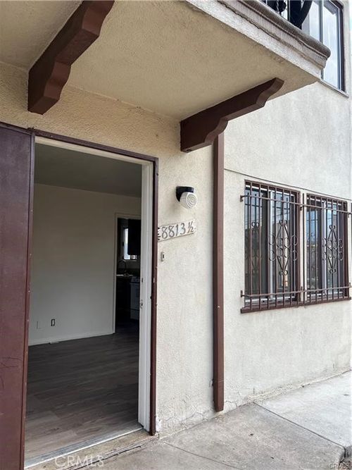 8813 S Hoover St, Los Angeles, CA, 90044-6459 | Card Image